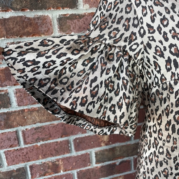 Banana Republic Leopard Dress - Ruffled Sleeves - Size 2 - - Picture 4 of 9